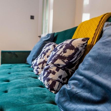 Апартаменты Millway House Newcastle Gateshead With Free Parking Экстерьер фото